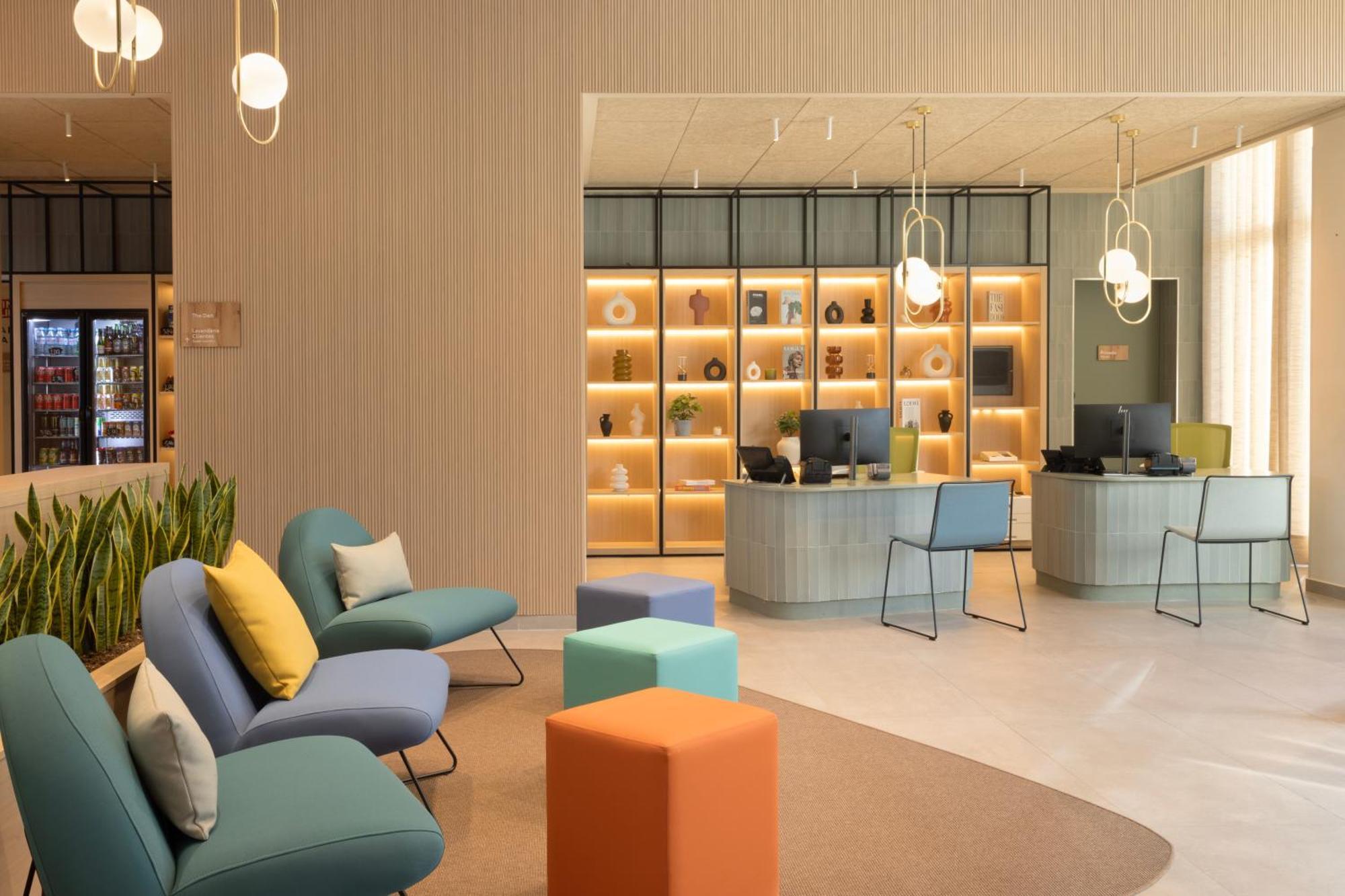 Staybridge Suites & Apartments Malaga By Ihg 外观 照片